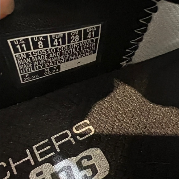 Skechers White and Black Sneakers with Mint Accents - Picture 5 of 6